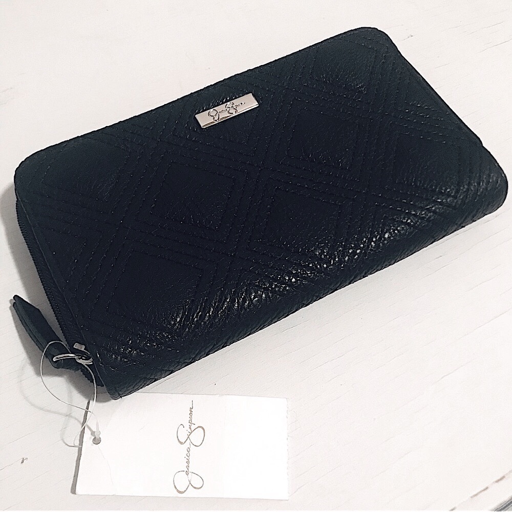 NEW Jessica Simpson “Sadie” Textured Faux Leather Black Womens Wallet